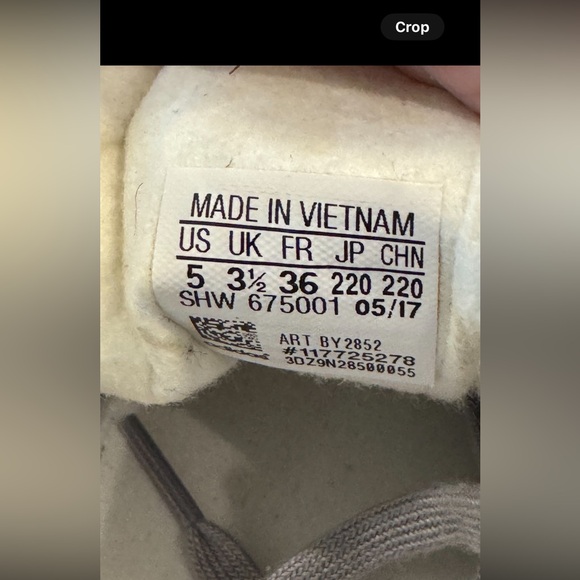 ADIDAS GAZELLES. light grey, SIZE 5. - Picture 5 of 5